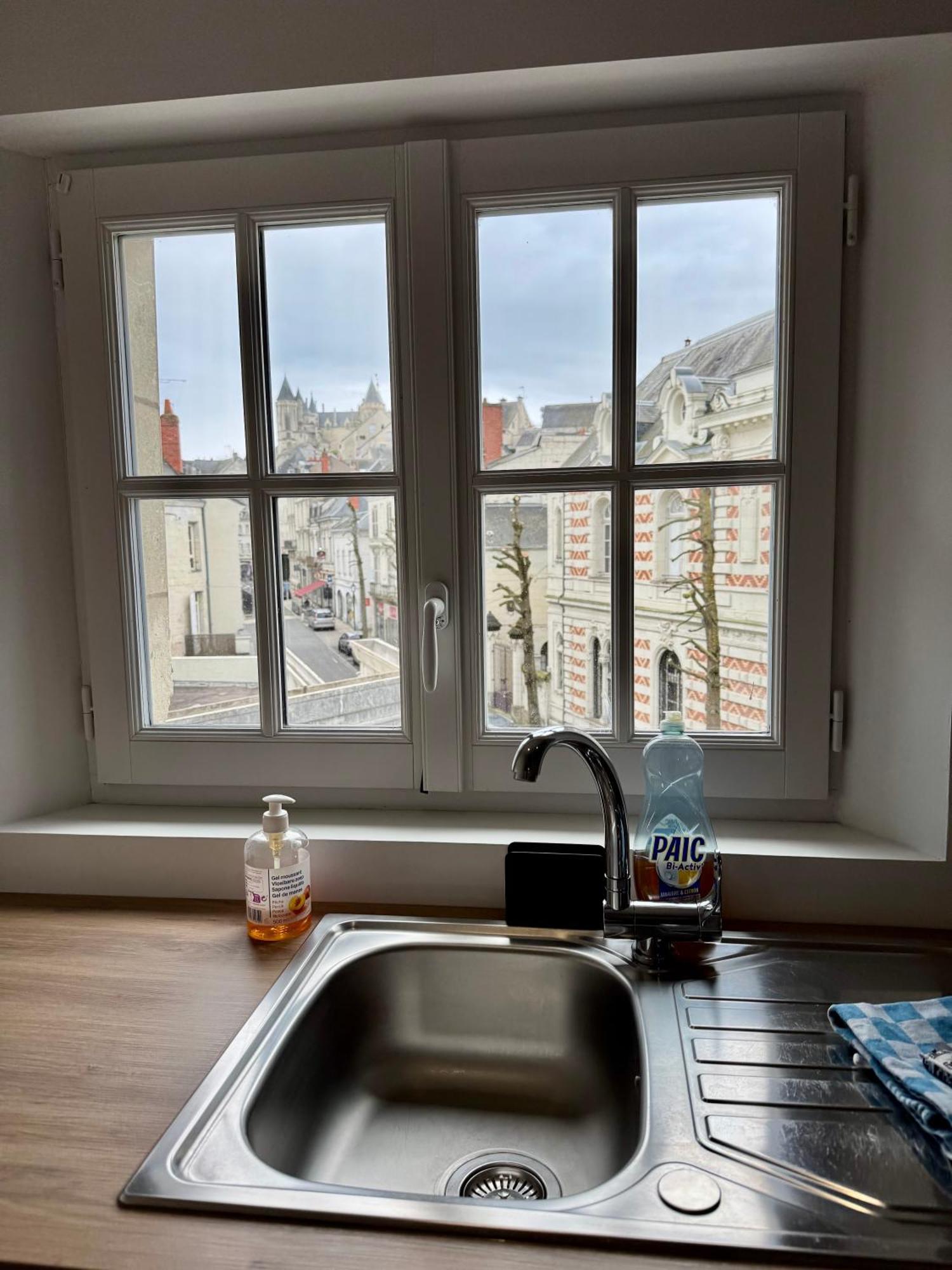 Appartement Centre Ville Climatise Vue Chateau Saumur Luaran gambar